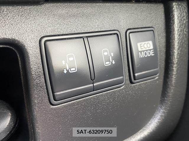Nissan SERENA 2012-01 352222-2