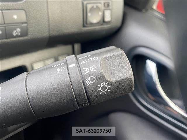 Nissan SERENA 2012-01 352222-28