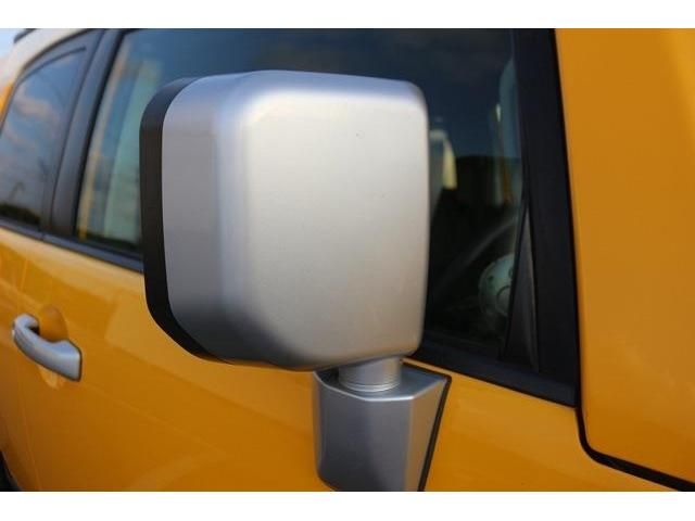 Toyota FJ CRUISER 2012-01 7111-7