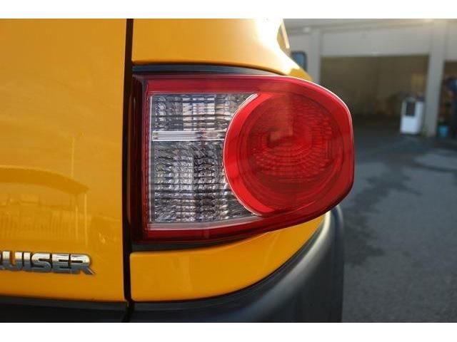 Toyota FJ CRUISER 2012-01 7111-6