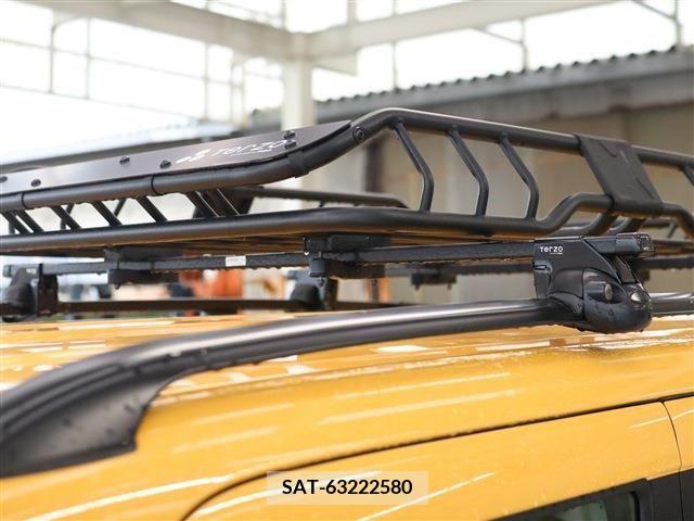 Suzuki SPACIA 2022-08 218215-17