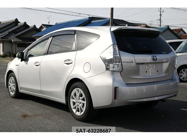 Toyota PRIUS ALPHA 2012-07 219283-2