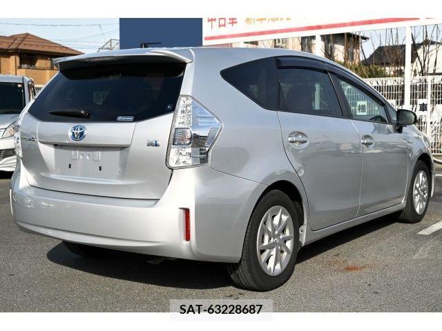 Toyota PRIUS ALPHA 2012-07 219283-4