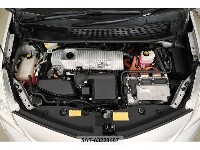 Toyota PRIUS ALPHA 2012-07 219283-7