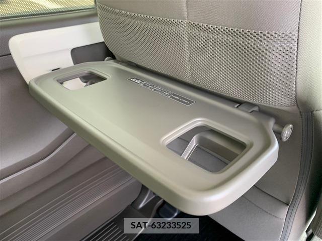 Honda N BOX 2023-05 364546-17