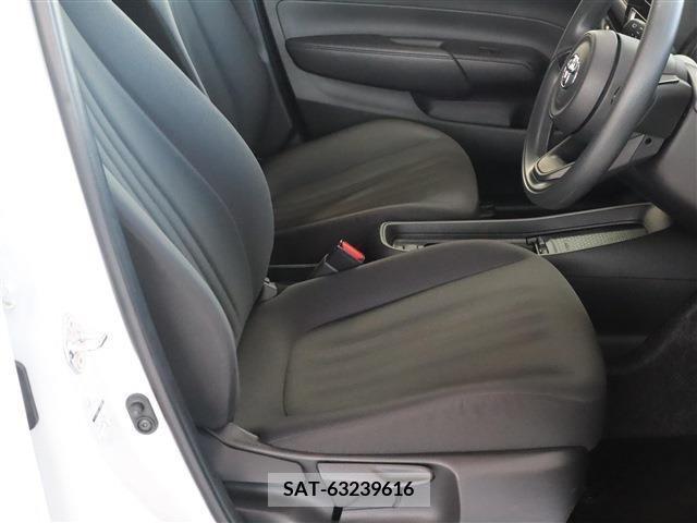 Toyota AQUA 2022-10 291854-12