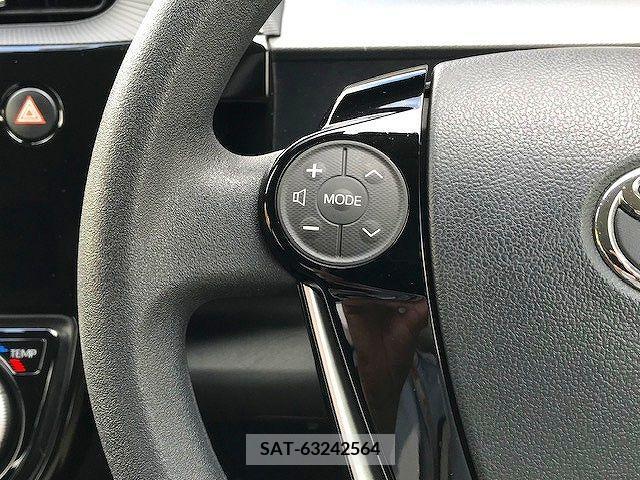 Toyota AQUA 2017-11 261359-5