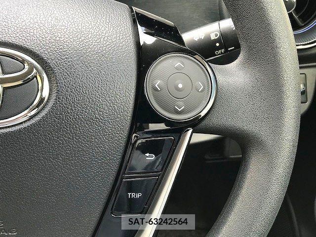 Toyota AQUA 2017-11 261359-11