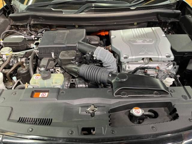 Mitsubishi OUTLANDER PHEV 2019-11 187094-18