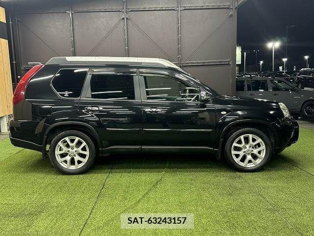 Nissan X-TRAIL 2010-09 302129-14