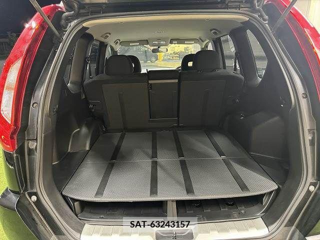 Nissan X-TRAIL 2010-09 302129-10