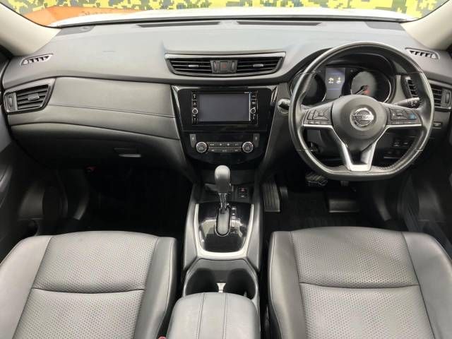 Nissan X-TRAIL 2019-05 9718-1
