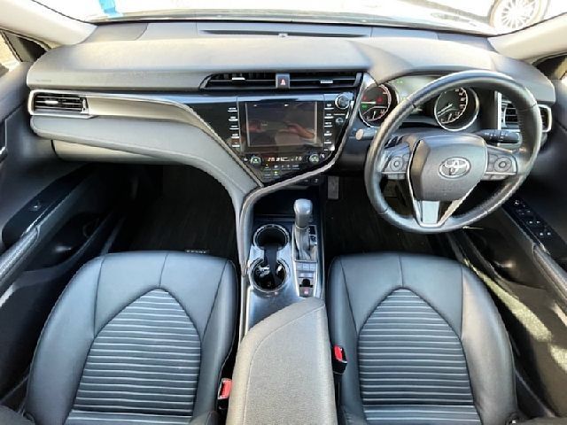 Toyota CAMRY HYBRID 2018-12 182448-1