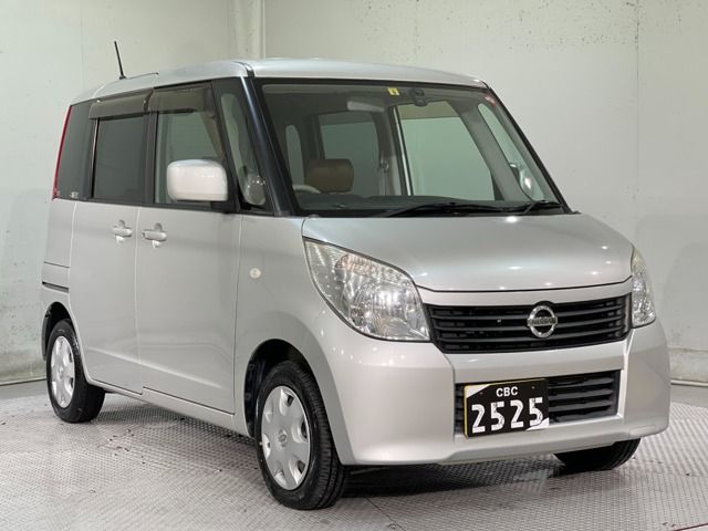 Nissan ROOX 2011-09 186925-0