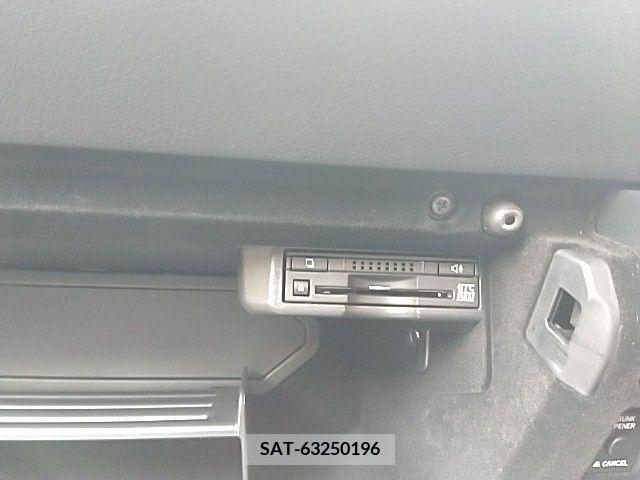 Lexus IS 2018-07 230870-13
