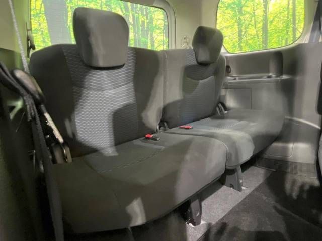 Nissan SERENA 2016-02 194704-9
