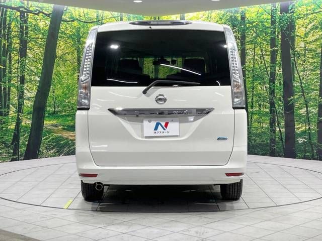 Nissan SERENA 2016-02 194704-15