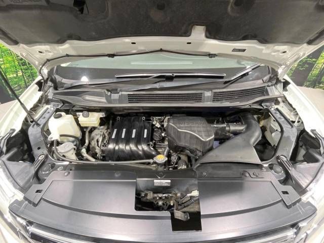 Nissan SERENA 2016-02 194704-18