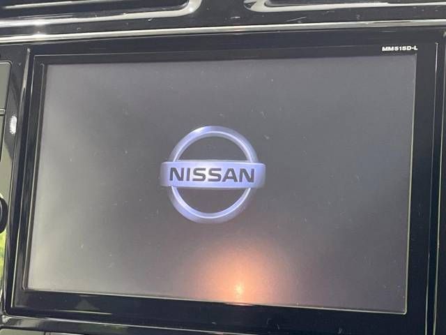 Nissan SERENA 2016-02 194704-3