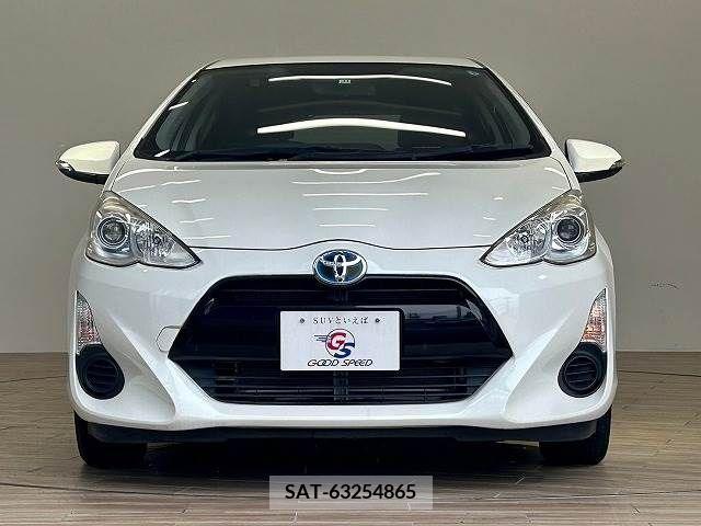 Toyota AQUA 2015-11 314235-11