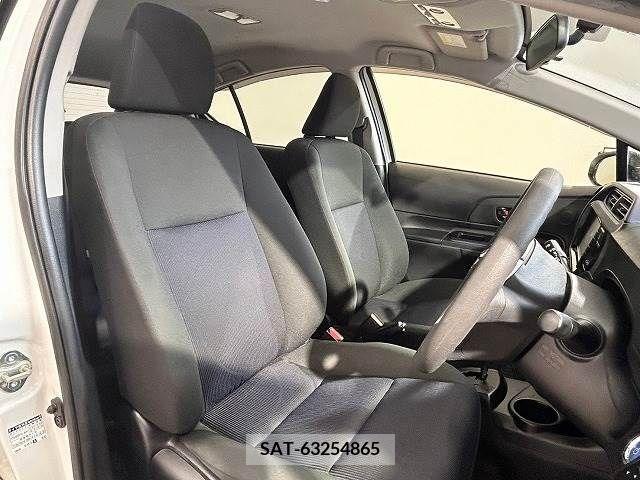 Toyota AQUA 2015-11 314235-8