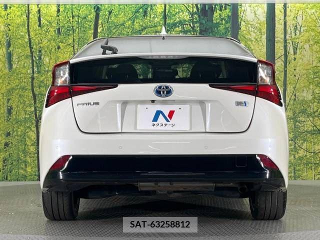 Toyota PRIUS 2019-09 366330-15