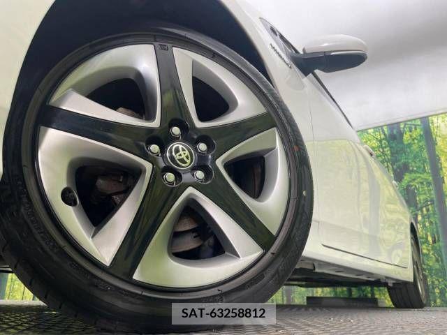 Toyota PRIUS 2019-09 366330-13