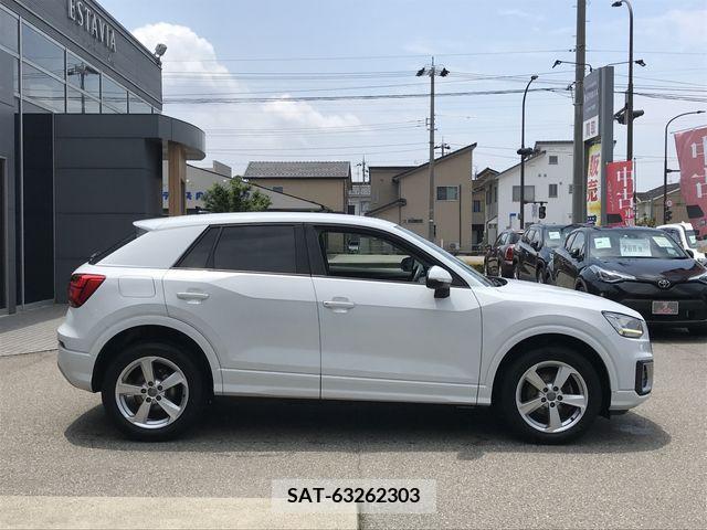Audi Q2 2019-08 292740-5