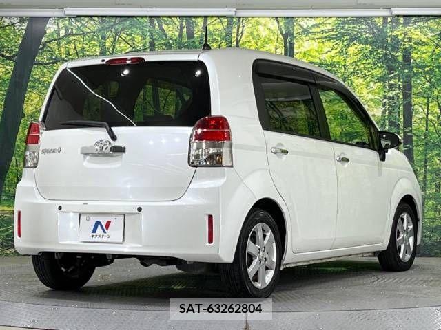 Toyota SPADE 2013-05 376457-17