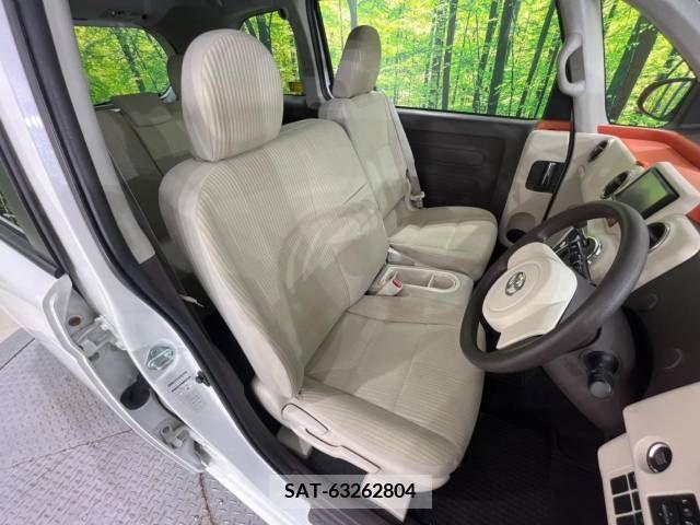 Toyota SPADE 2013-05 376457-8