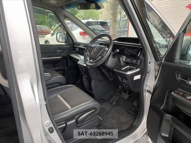 Honda STEP WGN 2018-09 384131-13