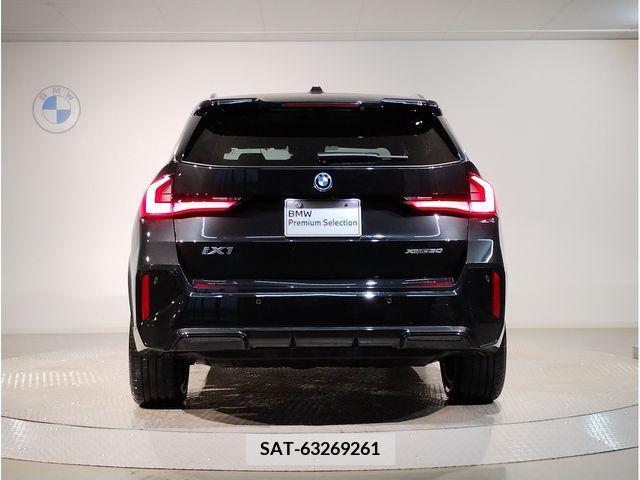 Bmw X1 2023-04 262500-1