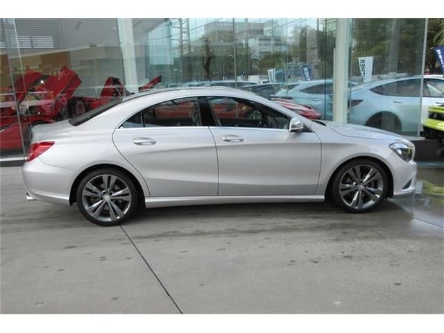 Mercedes Benz CLA-CLASS 2014-09 3524-5