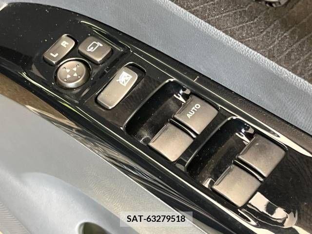 Nissan ROOX 2010-05 324219-8