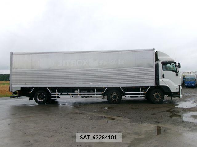 Isuzu GIGA 2016-11 270781-4