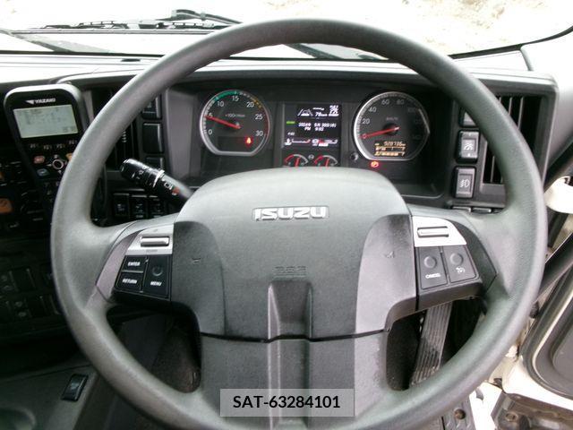 Isuzu GIGA 2016-11 270781-10
