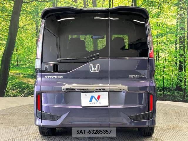 Honda STEP WGN 2016-12 324681-16