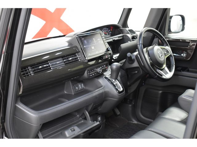 Honda N BOX CUSTOM 2018-04 16214-16
