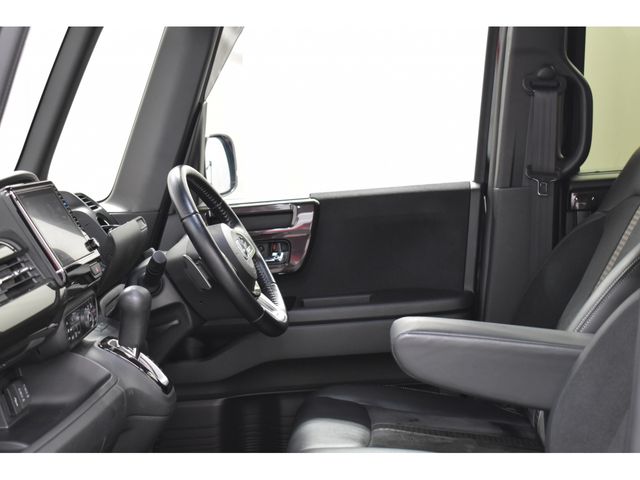 Honda N BOX CUSTOM 2018-04 16214-17