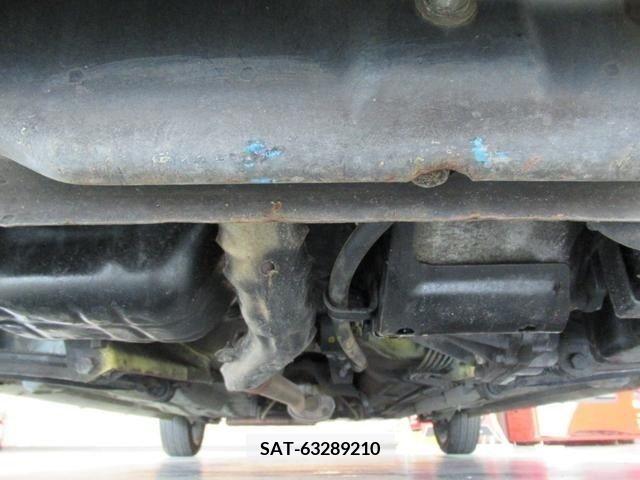 Nissan BE-1 1987-02 254817-18