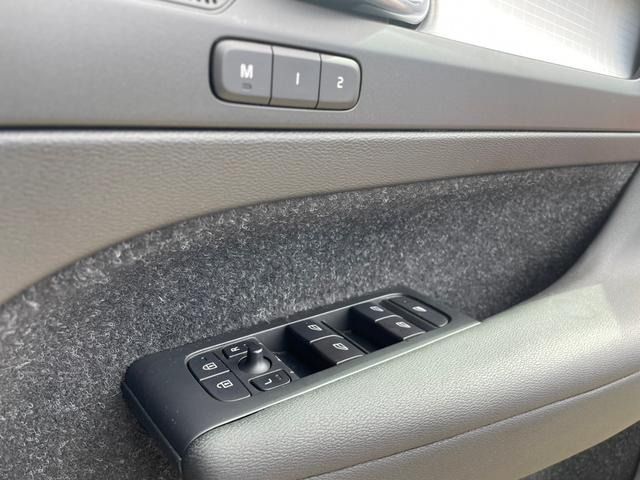 Volvo XC40 2019-08 14745-14