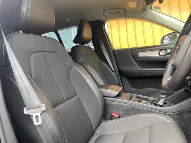 Volvo XC40 2019-08 14745-12