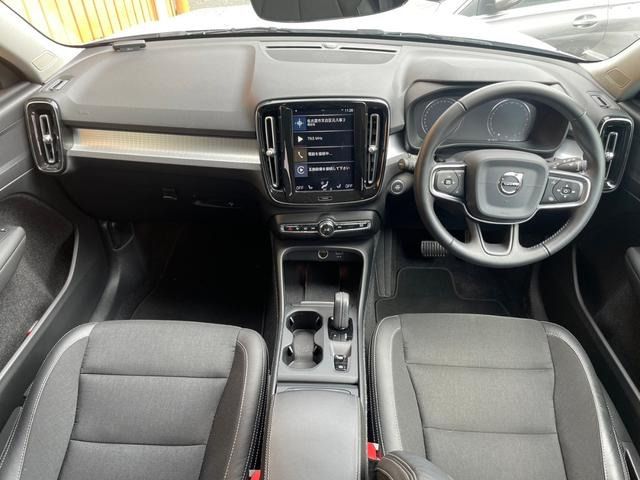 Volvo XC40 2019-08 14745-11