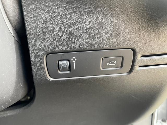 Volvo XC40 2019-08 14745-16