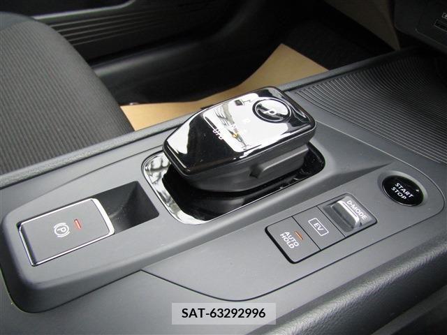 Nissan NOTE 2023-02 218682-13