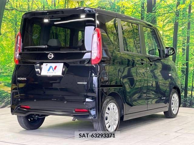 Nissan ROOX 2022-06 354449-16
