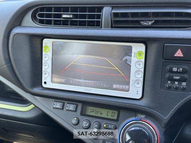 Toyota AQUA 2012-01 291773-3