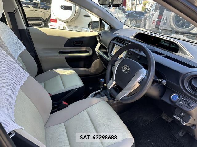 Toyota AQUA 2012-01 291773-15