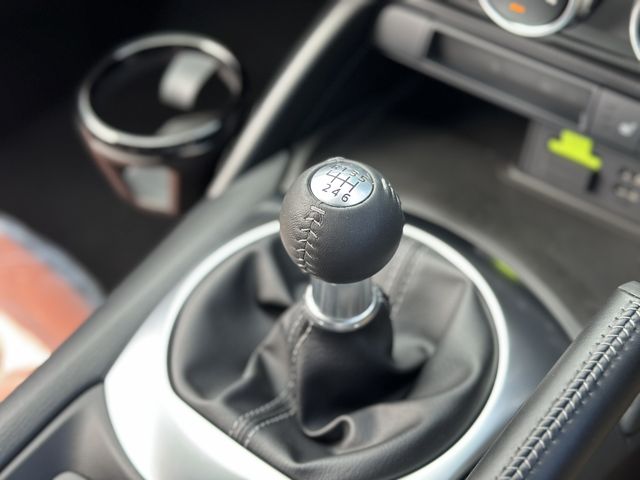 Mazda ROADSTER 2023-03 12090-7