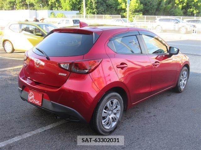Mazda DEMIO 2019-08 301984-3
